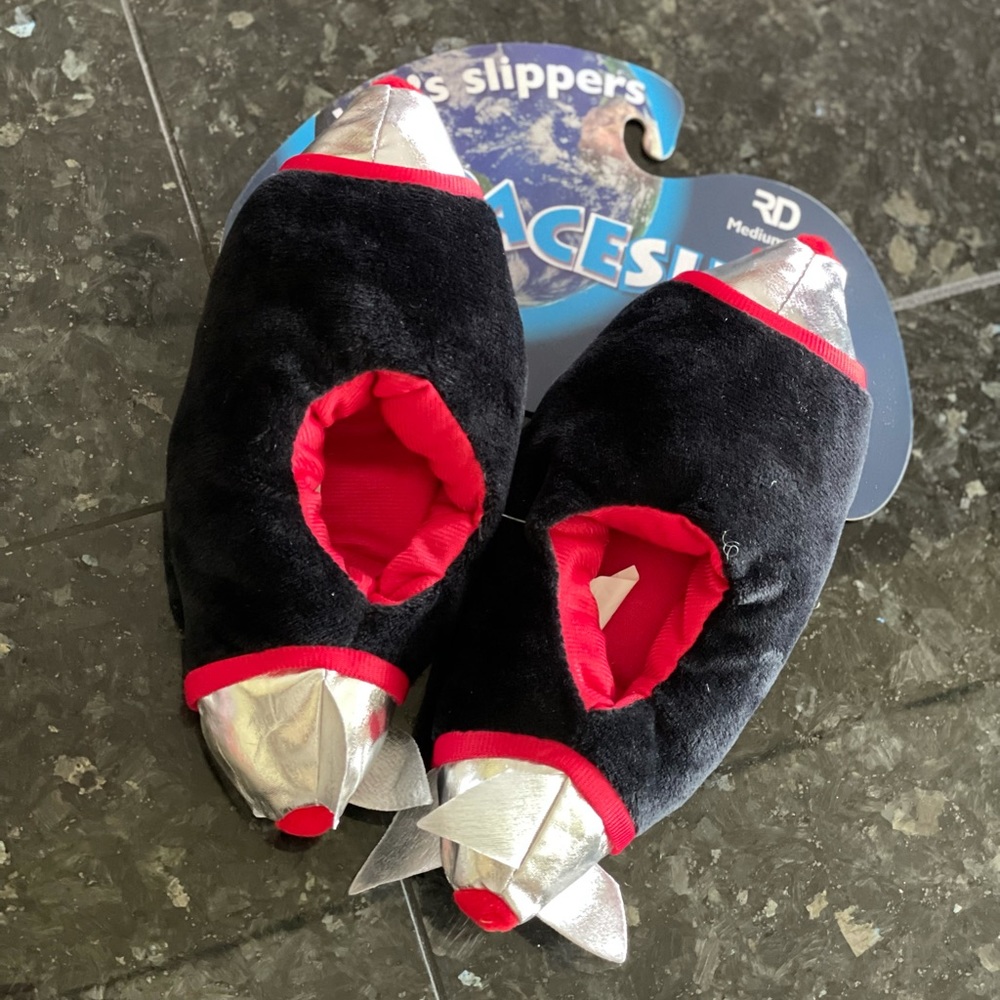 BNWT Kids Spaceship 🚀 Slippers